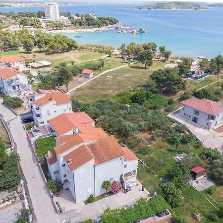 Apartments And Rooms On The Beach Vodice Exteriör bild