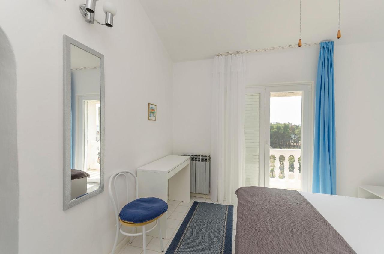 Apartments And Rooms On The Beach Vodice Exteriör bild
