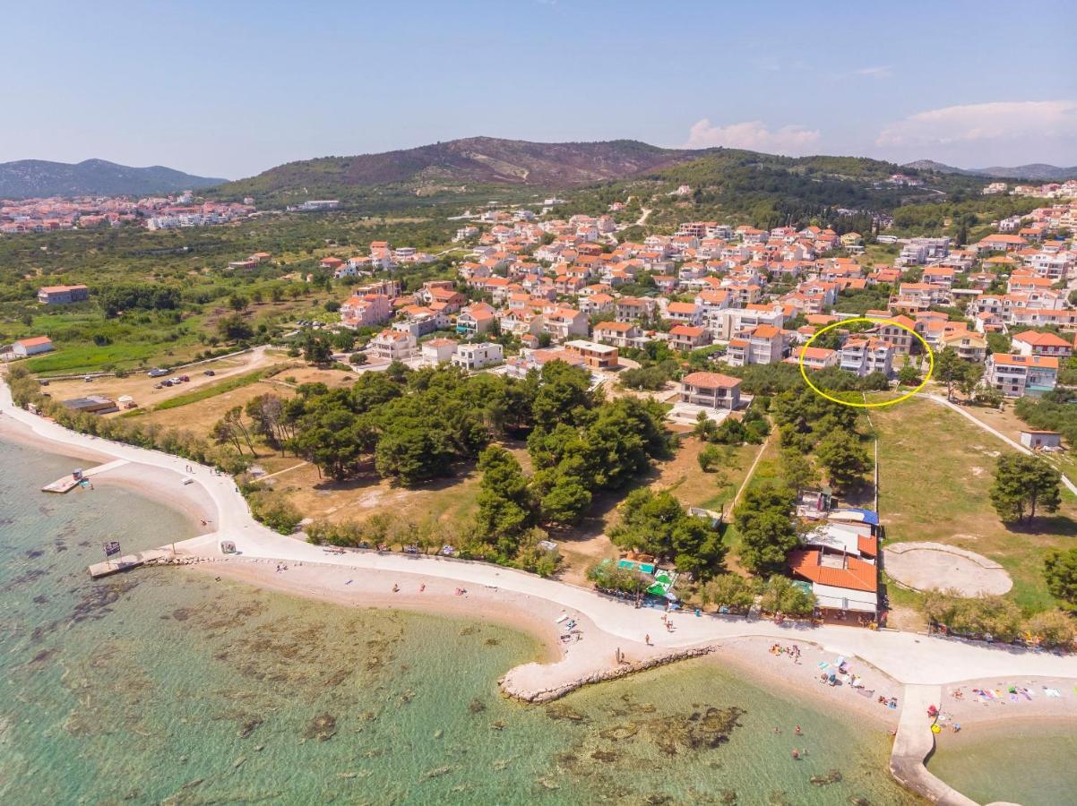 Apartments And Rooms On The Beach Vodice Exteriör bild